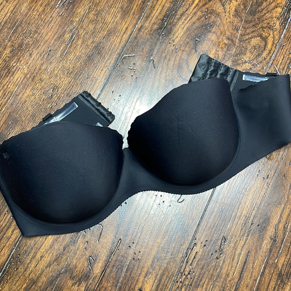 Victoria’s Secret 36C Strapless Bra